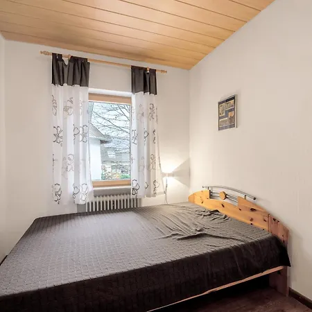 Апартаменты Ferienwohnung Moselblick Бернкастель-Кюс