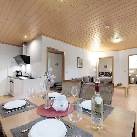 Апартаменты Ferienwohnung Moselblick Бернкастель-Кюс