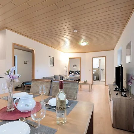 Ferienwohnung Moselblick * Бернкастель-Кюс